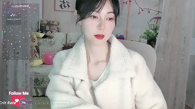 Lisa-s online show from 10-26-25, 01:33