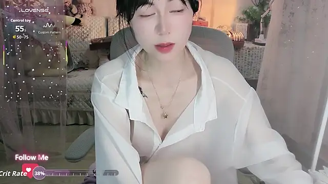 Lisa-s online show from 11-14-25, 01:48