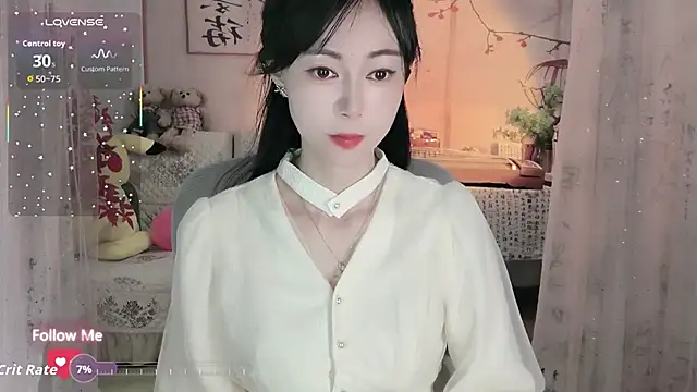 Lisa-s online show from 10-24-25, 02:43