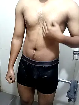 Snapshot of hottboy_39 chatting on 01-06-25, 11:29 hottboy 39 online show from 01-06-25, 11:29