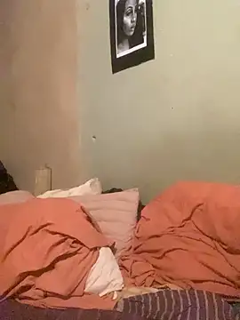 Moorella1 online show from 10-28-25, 05:45