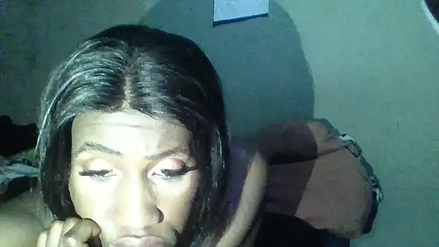 Snapshot of Moorella1 chatting on 09-20-25, 09:42 Moorella1 online show from 09-20-25, 09:42