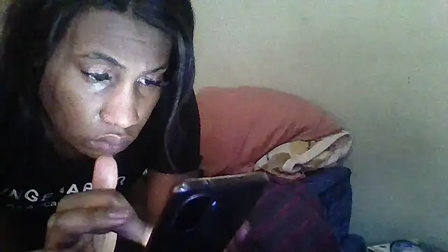 Snapshot of Moorella1 chatting on 09-18-25, 07:55 Moorella1 online show from 09-18-25, 07:55