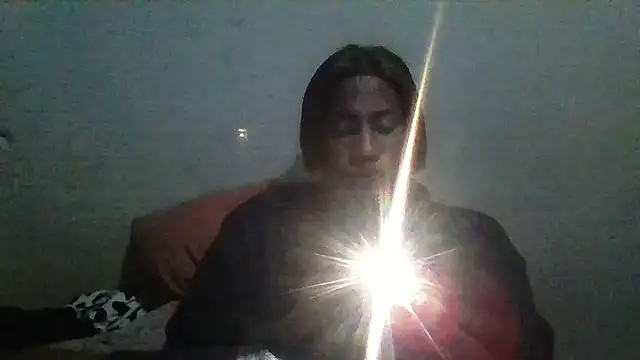 Snapshot of Moorella1 chatting on 09-28-25, 09:33 Moorella1 online show from 09-28-25, 09:33