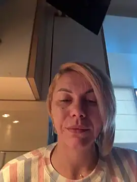 tanyagrey online show from 01-12-26, 06:42