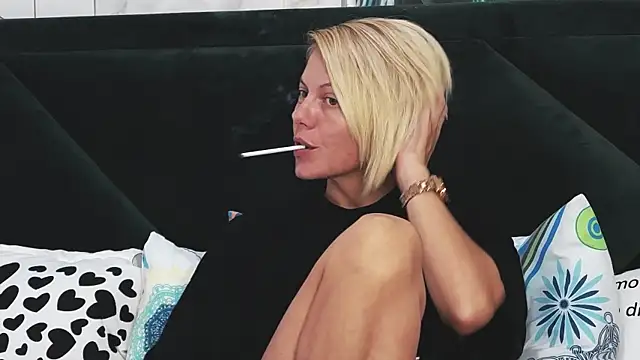 Snapshot of tanyagrey chatting on 09-23-25, 05:36 tanyagrey online show from 09-23-25, 05:36