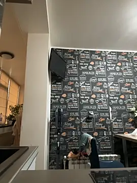 Snapshot of tanyagrey chatting on 10-15-25, 06:11 tanyagrey online show from 10-15-25, 06:11