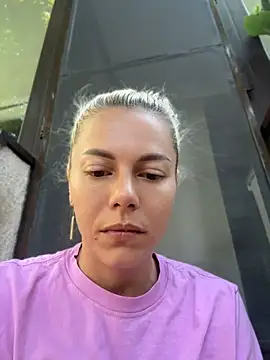 Snapshot of tanyagrey chatting on 06-19-26, 06:30 tanyagrey online show from 06-19-26, 06:30