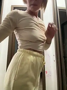 Snapshot of tanyagrey chatting on 10-08-25, 05:42 tanyagrey online show from 10-08-25, 05:42