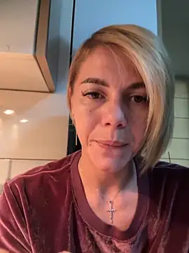 Snapshot of tanyagrey chatting on 10-10-25, 06:25 tanyagrey online show from 10-10-25, 06:25