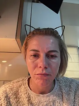 tanyagrey online show from 11-18-25, 06:39