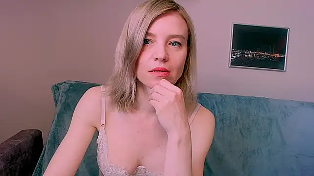 Snapshot of Eva_vagner chatting on 04-18-26, 03:53 Eva vagner online show from 04-18-26, 03:53