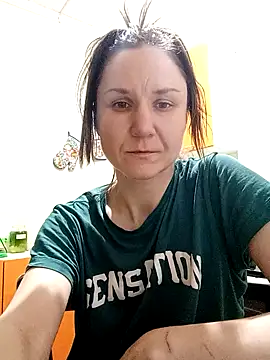 Holly Bette online show from 02-04-25, 04:48