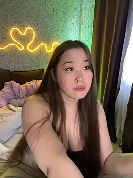 Snapshot of your_toxic_cum chatting on 05-17-26, 02:06 your toxic cum online show from 05-17-26, 02:06