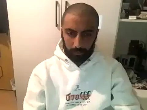 Snapshot of MasterKARATASSAKK chatting on 02-28-25, 08:28 MasterKARATASSAKK online show from 02-28-25, 08:28