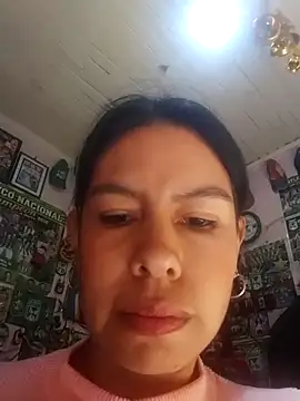 Alanagracia online show from 12-17-25, 01:05