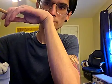 Migaruo online show from 04-14-26, 12:04