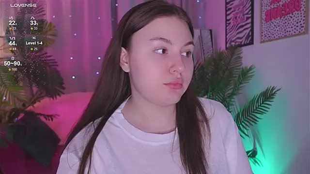 Snapshot of Mia__Peach chatting on 03-19-25, 11:57 Mia Peach online show from 03-19-25, 11:57