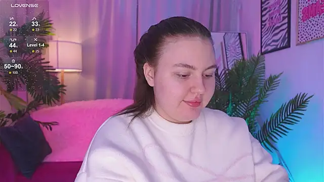 Snapshot of Mia__Peach chatting on 03-23-25, 12:36 Mia Peach online show from 03-23-25, 12:36