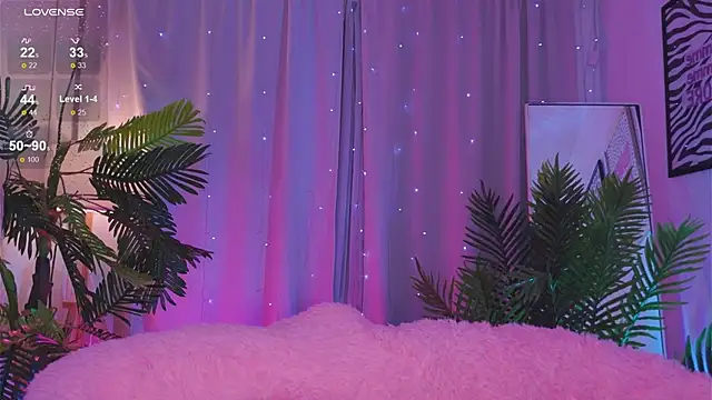 Snapshot of Mia__Peach chatting on 03-10-25, 04:49 Mia Peach online show from 03-10-25, 04:49