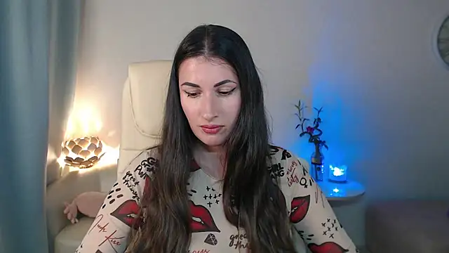 Snapshot of MaryMalory11 chatting on 06-21-26, 04:13 MaryMalory11 online show from 06-21-26, 04:13