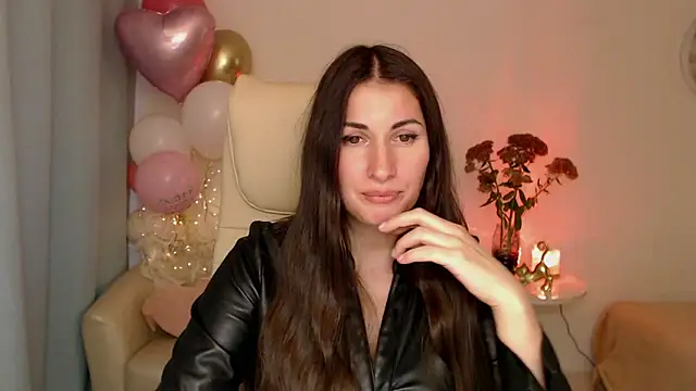 MaryMalory11 online show from 10-13-25, 10:39