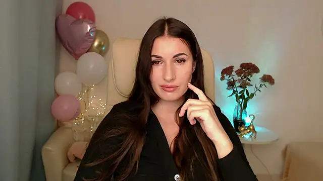 MaryMalory11 online show from 10-15-25, 04:37