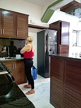 Snapshot of lamorbosa37 chatting on 03-05-25, 10:10 lamorbosa37 online show from 03-05-25, 10:10