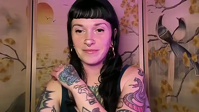 Snapshot of Marcelinegoddess chatting on 05-29-26, 03:23 Marcelinegoddess online show from 05-29-26, 03:23