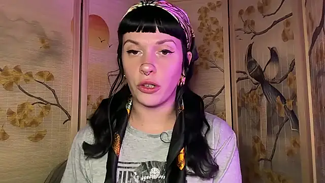 Snapshot of Marcelinegoddess chatting on 05-08-26, 02:59 Marcelinegoddess online show from 05-08-26, 02:59