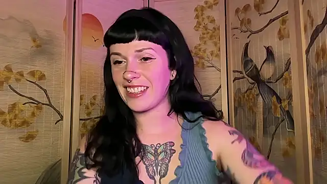 Snapshot of Marcelinegoddess chatting on 05-09-26, 03:43 Marcelinegoddess online show from 05-09-26, 03:43