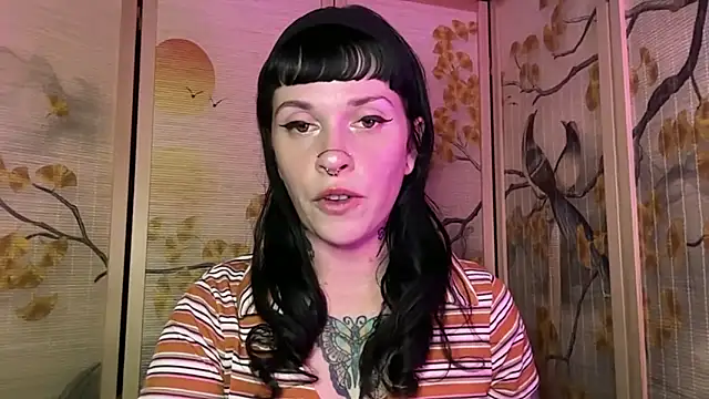Snapshot of Marcelinegoddess chatting on 06-05-26, 03:00 Marcelinegoddess online show from 06-05-26, 03:00