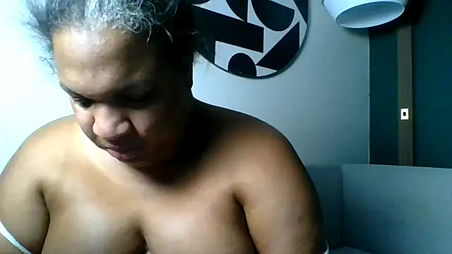 Badgirlbrittt online show from 11-03-25, 03:37