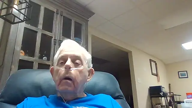 Snapshot of bootlegmanz chatting on 05-20-26, 02:14 bootlegmanz online show from 05-20-26, 02:14