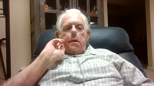 Snapshot of bootlegmanz chatting on 04-23-26, 03:02 bootlegmanz online show from 04-23-26, 03:02