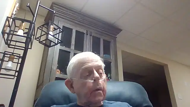 Snapshot of bootlegmanz chatting on 05-06-26, 03:16 bootlegmanz online show from 05-06-26, 03:16