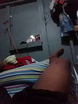 Algenis1232 online show from 10-25-25, 05:13