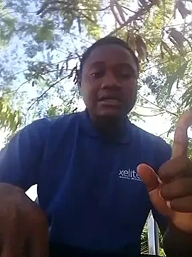 Algenis1232 online show from 01-11-26, 04:25