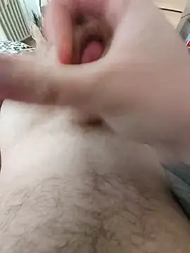 Snapshot of 0pussymagnet1 chatting on 10-08-25, 10:17 0pussymagnet1 online show from 10-08-25, 10:17