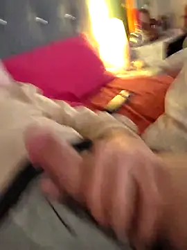 TheSouthernKing online show from 12-04-25, 04:33