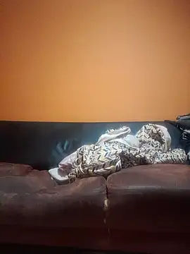 miicheele32 online show from 01-16-25, 04:28