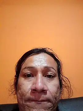 miicheele32 online show from 01-15-25, 07:01