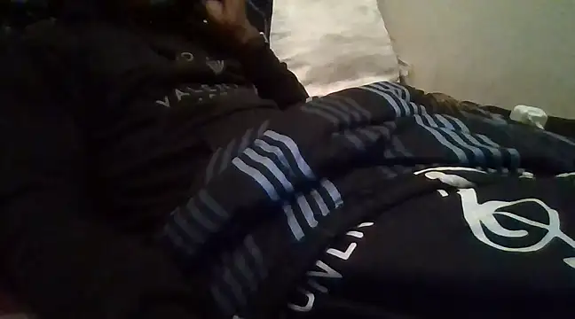 Snapshot of SmallGoodNutts chatting on 02-06-25, 12:11 SmallGoodNutts online show from 02-06-25, 12:11