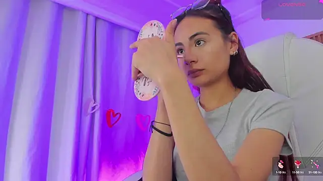 sophiecherry  online show from 03-11-25, 05:46