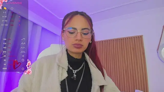 sophiecherry  online show from 02-21-25, 05:13