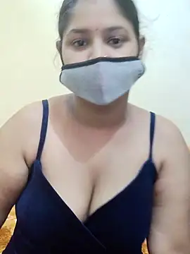 Snapshot of IND_COUPLE1 chatting on 03-21-26, 09:14 IND COUPLE1 online show from 03-21-26, 09:14