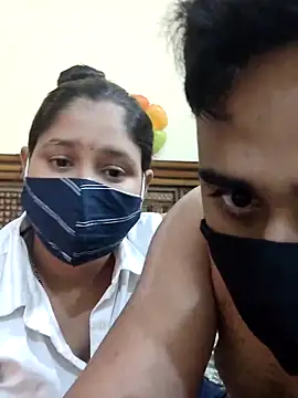 IND COUPLE1 online show from 02-10-25, 03:10