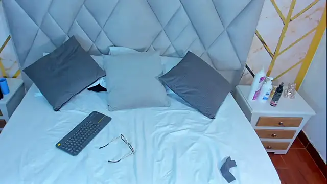 Snapshot of Aisha_Hall chatting on 01-03-25, 07:29 Aisha Hall online show from 01-03-25, 07:29