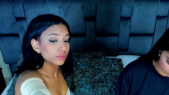 Snapshot of Aisha_Hall chatting on 12-25-24, 11:54 Aisha Hall online show from 12-25-24, 11:54