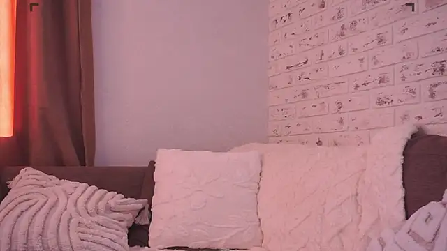 Charming Daphny online show from 03-07-25, 08:23